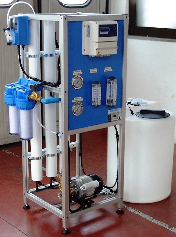 Reverse osmosis water treatment system