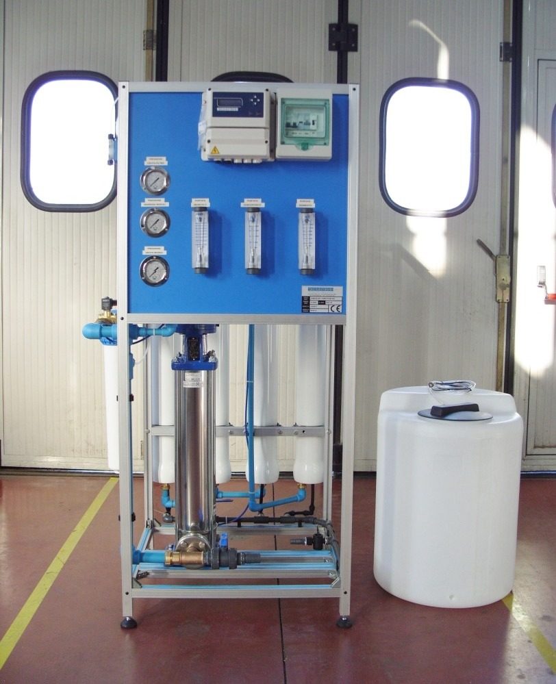 Reverse osmosis water treatment system